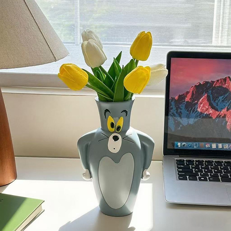 Home Decor Vase - Jarrón Decorativo con Diseño de Tom