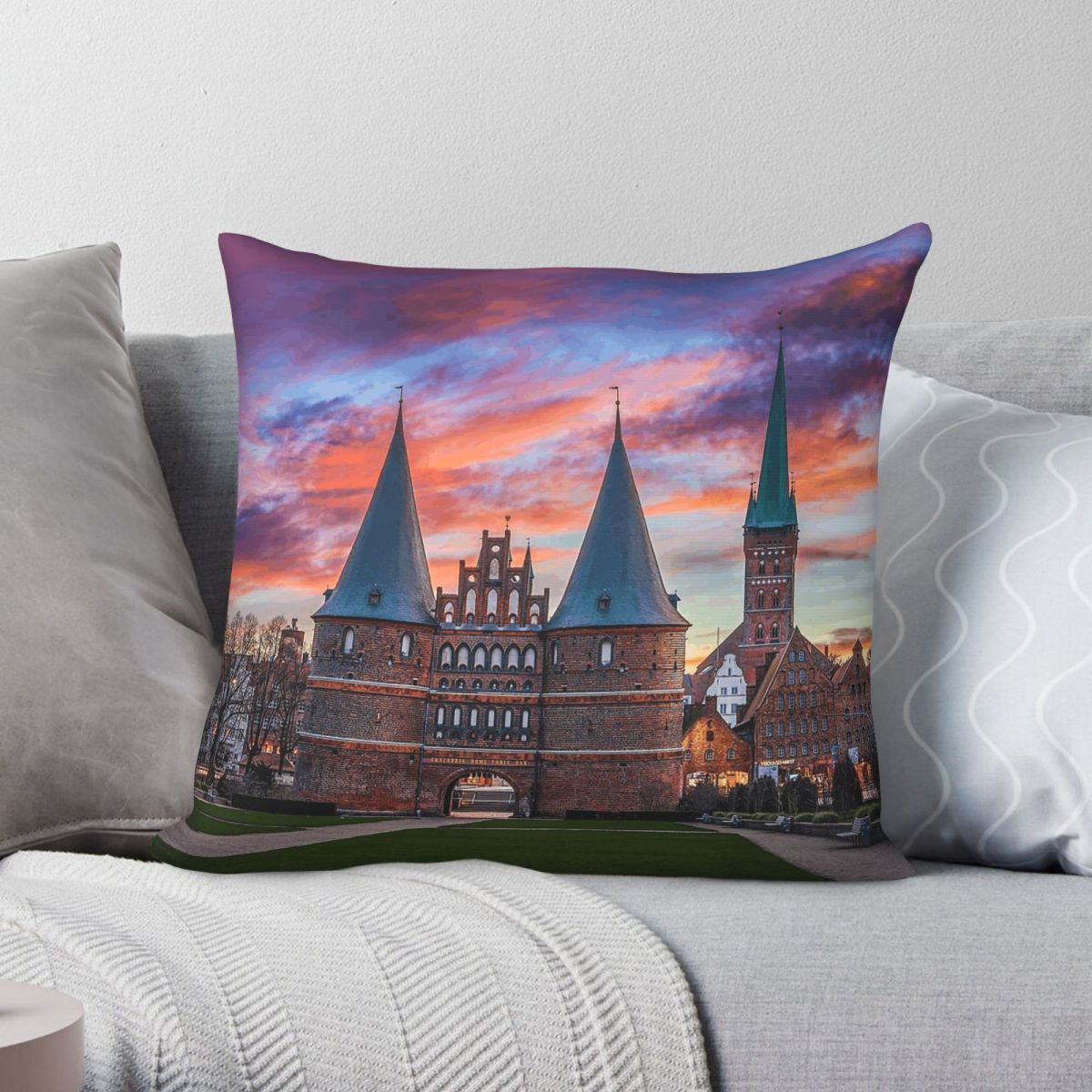 Holstentor In Lﾨbeck Germany F - Germany Home Decor reseña y precio
